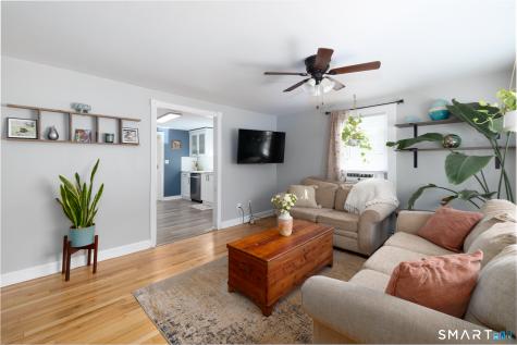 34 Overlook Avenue Middletown CT 06457