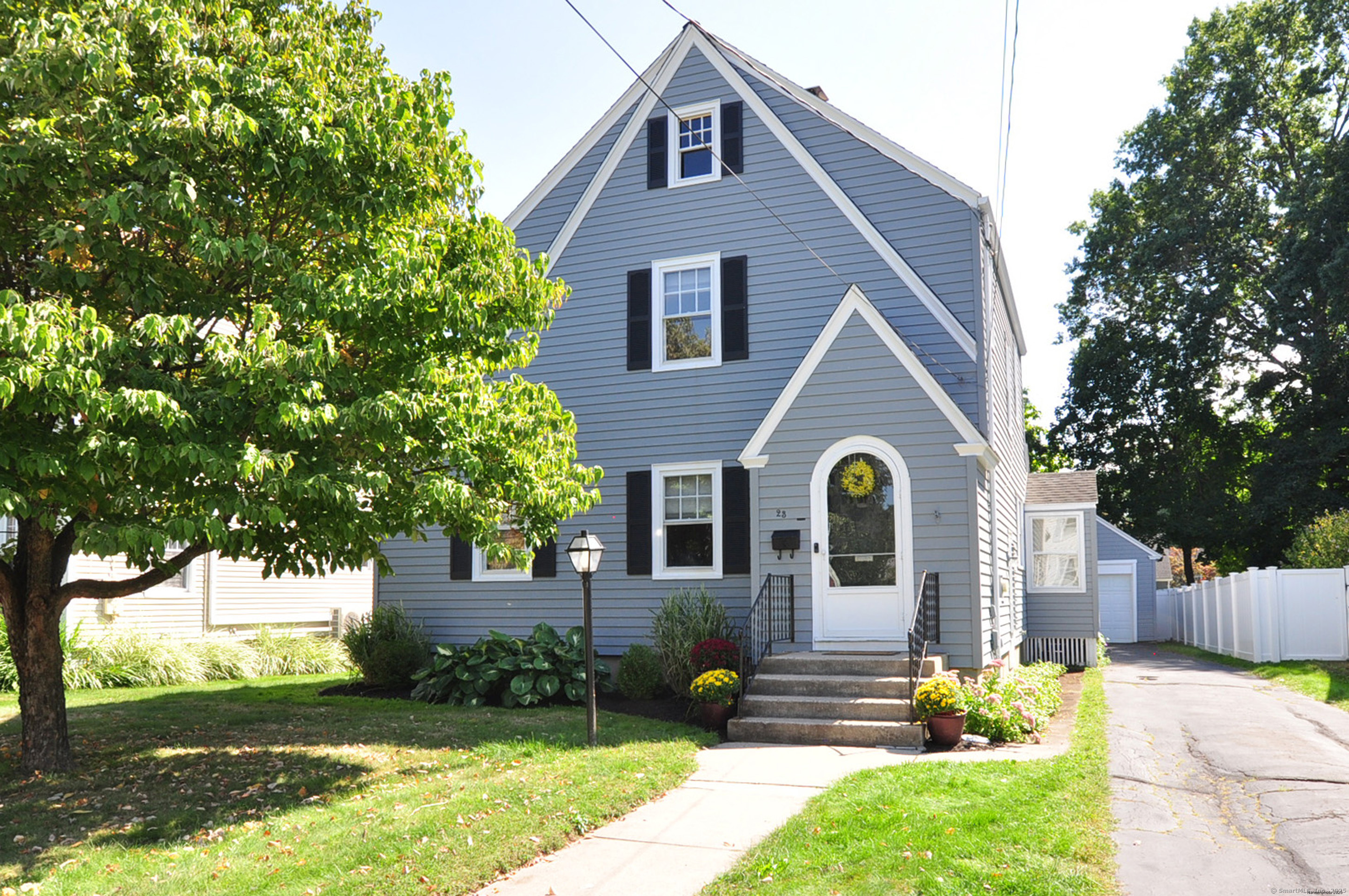 23 Dartmouth Avenue West Hartford CT 06110
