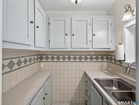 43 Hedge Avenue Norwich CT 06360