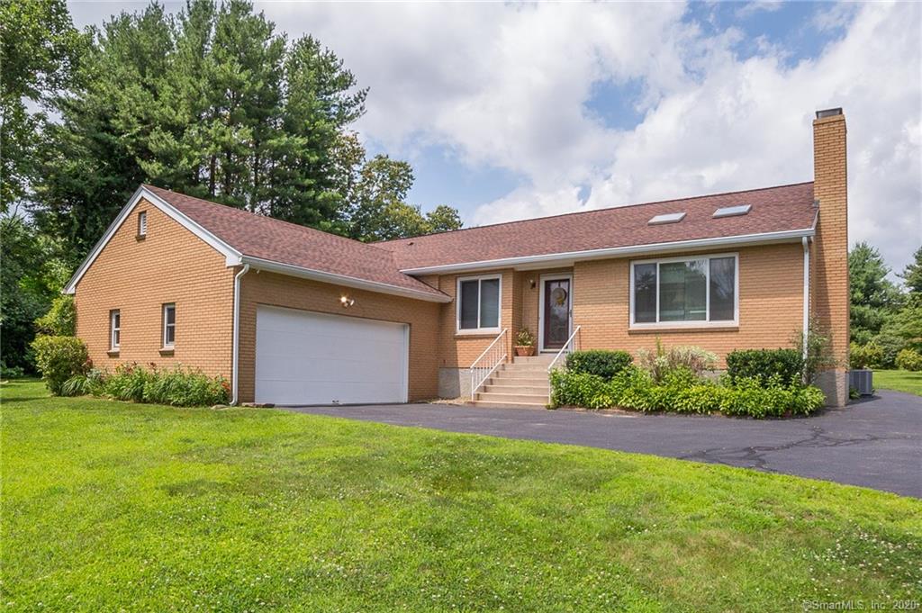 915 Monroe Turnpike Monroe CT 06468