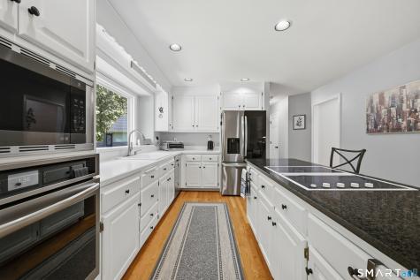 31 Bayberry Lane New Milford CT 06776