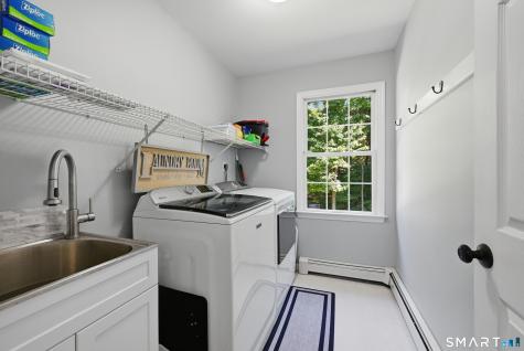 31 Bayberry Lane New Milford CT 06776