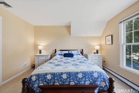 31 Bayberry Lane New Milford CT 06776
