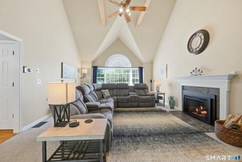 31 Bayberry Lane New Milford CT 06776