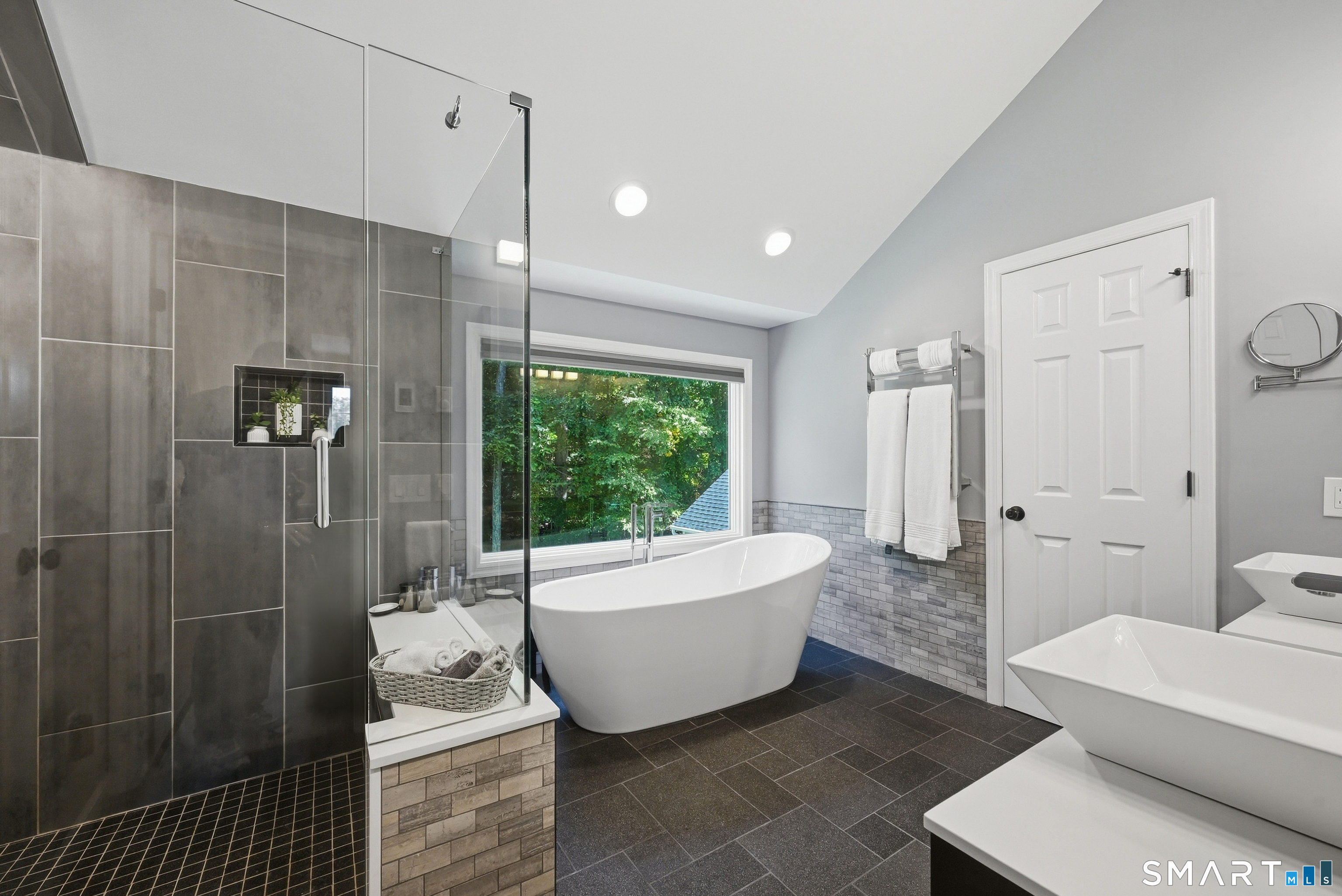 31 Bayberry Lane New Milford CT 06776