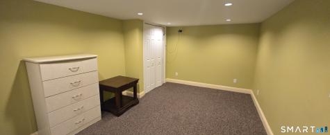 13 Berkshire Circle Ansonia CT 06401