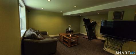 13 Berkshire Circle Ansonia CT 06401