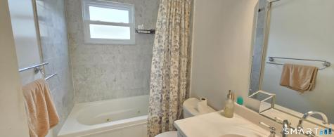 13 Berkshire Circle Ansonia CT 06401