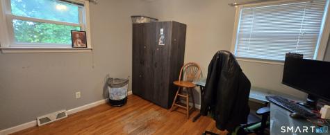 13 Berkshire Circle Ansonia CT 06401