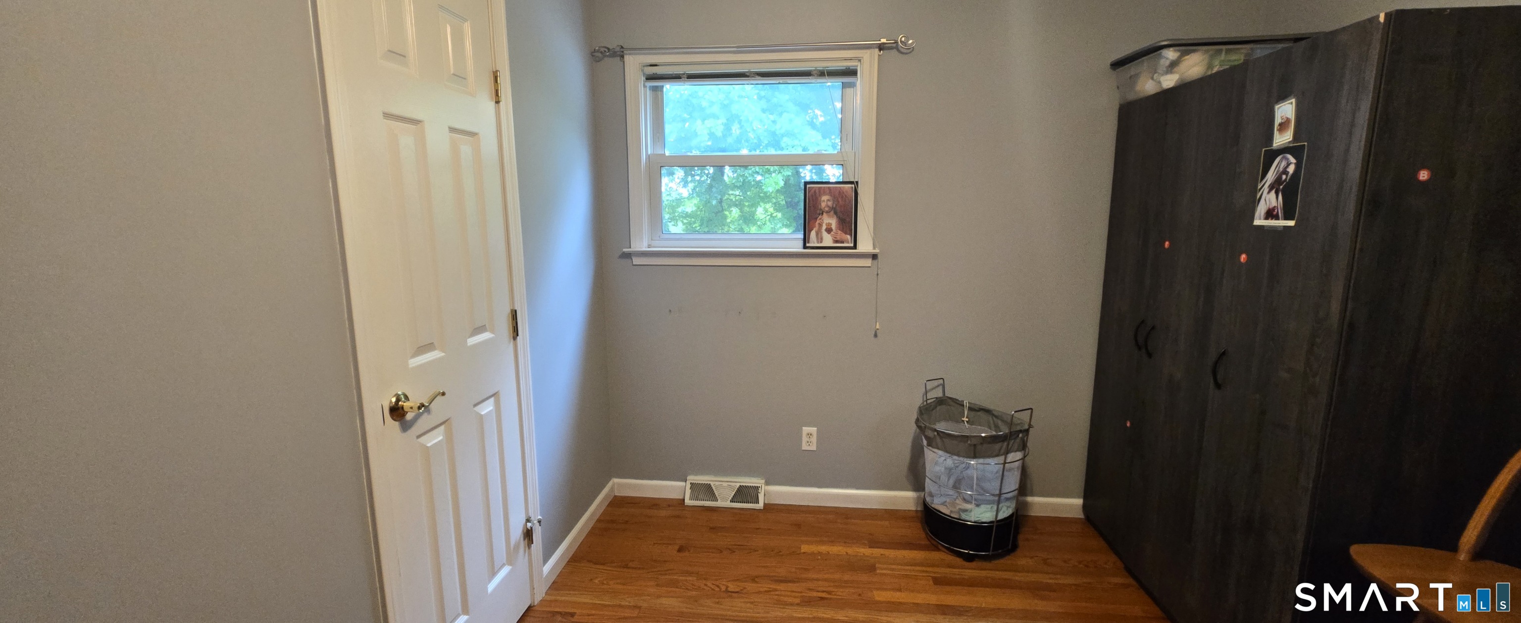 13 Berkshire Circle Ansonia CT 06401