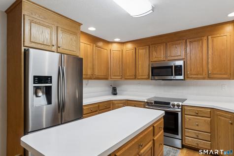1094 Pleasant Street Southington CT 06489