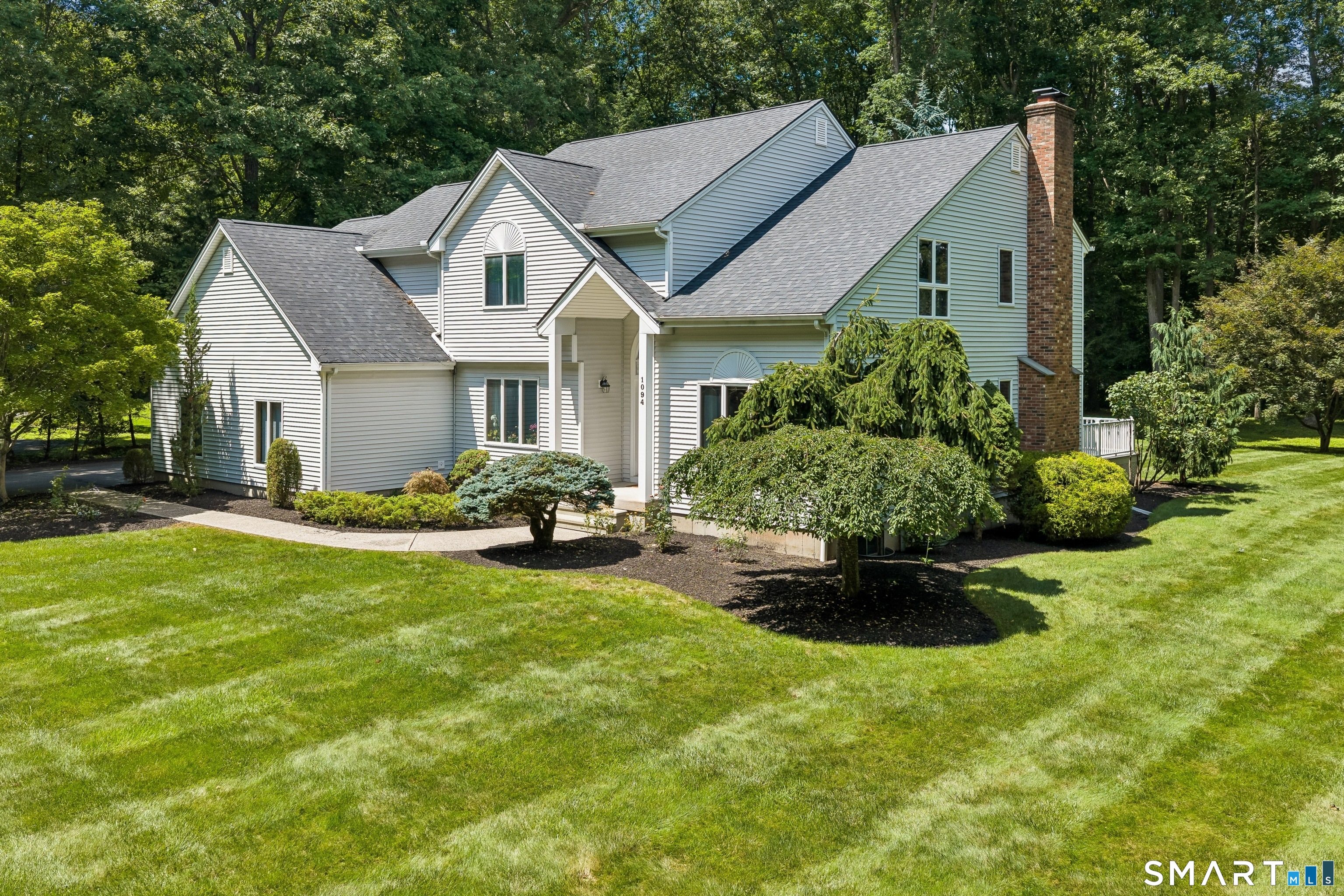 1094 Pleasant Street Southington CT 06489