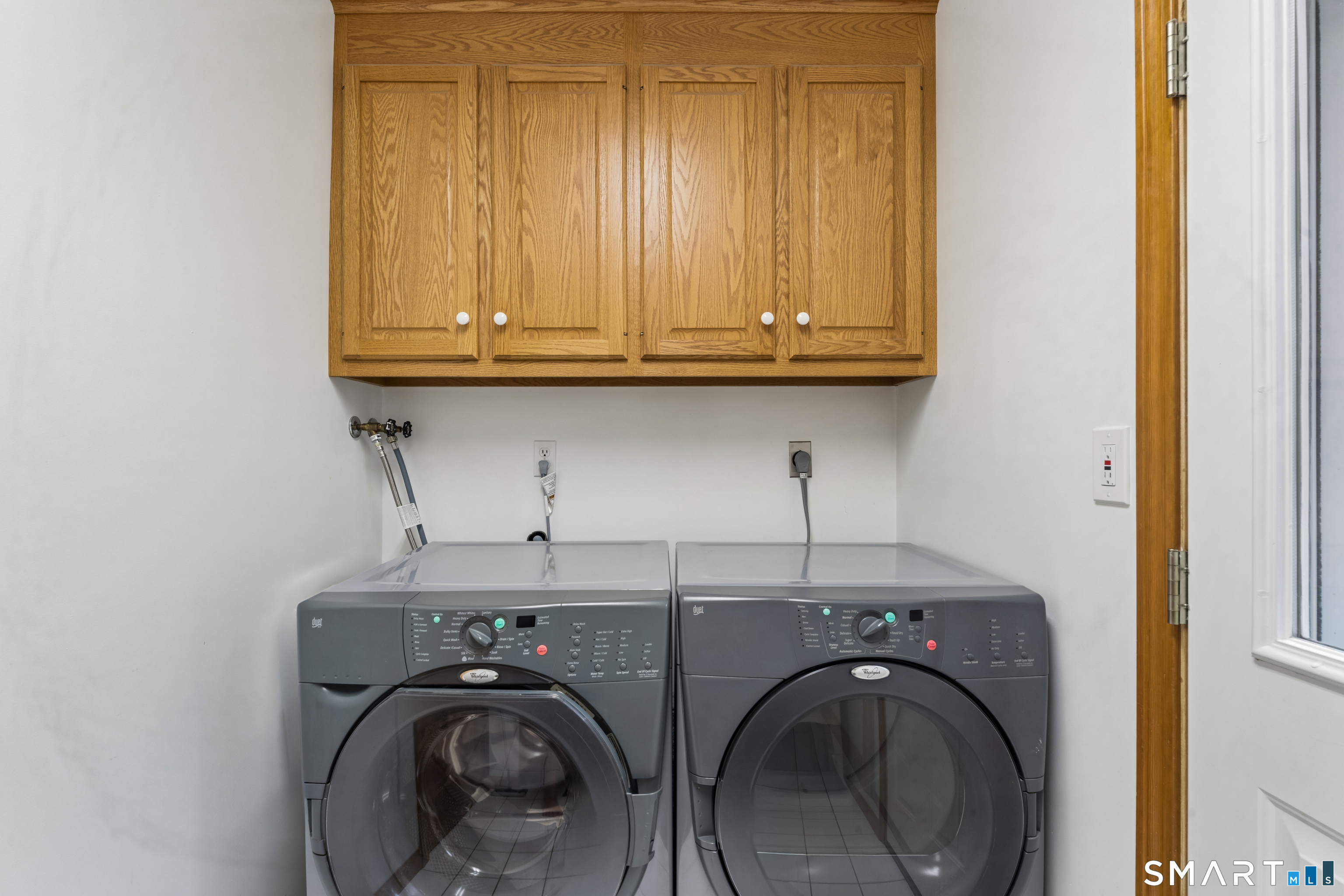 1094 Pleasant Street Southington CT 06489
