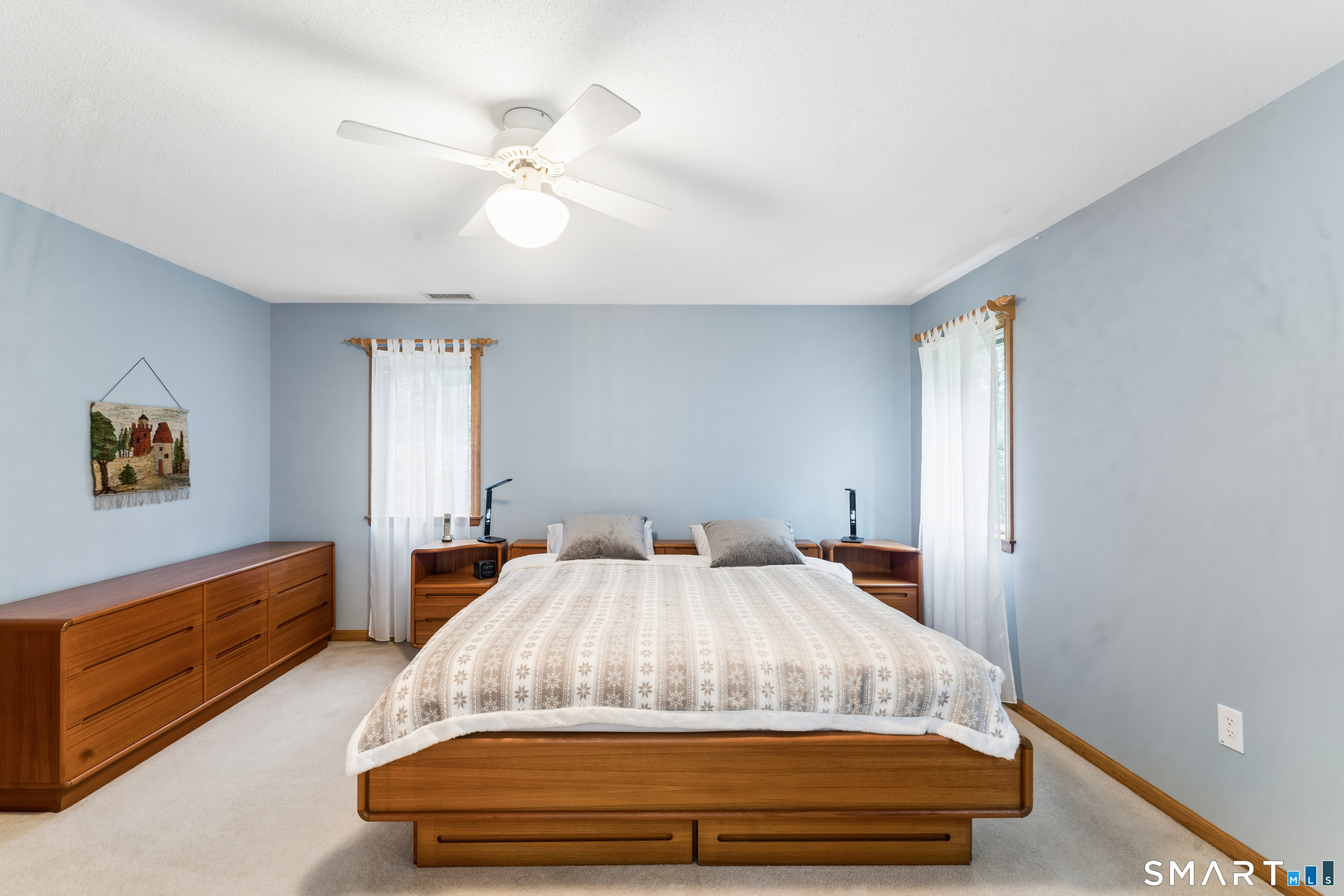 1094 Pleasant Street Southington CT 06489