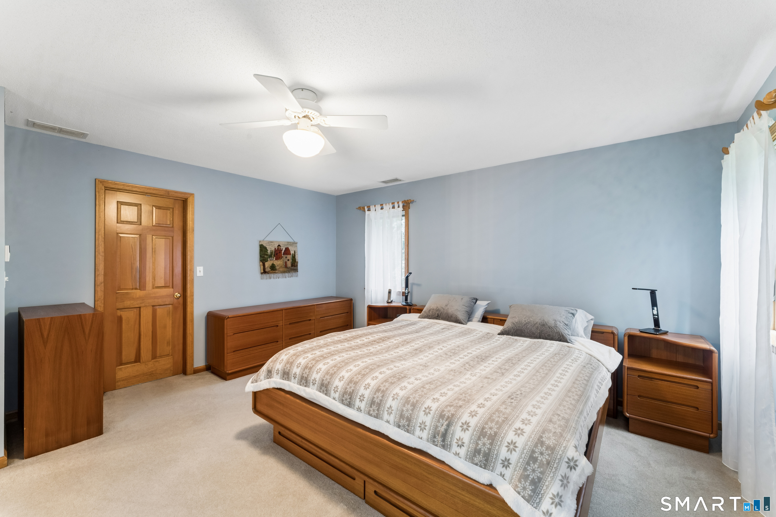 1094 Pleasant Street Southington CT 06489