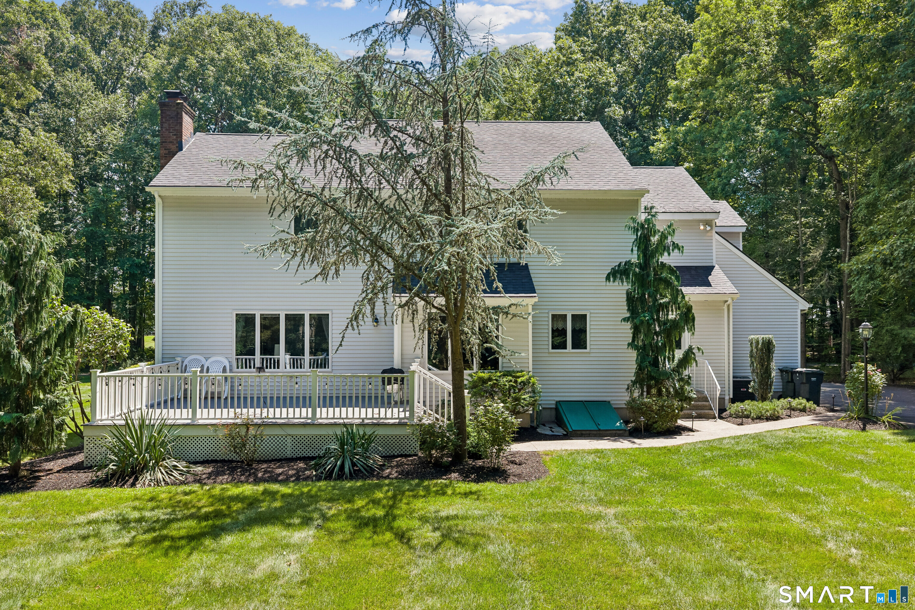 1094 Pleasant Street Southington CT 06489