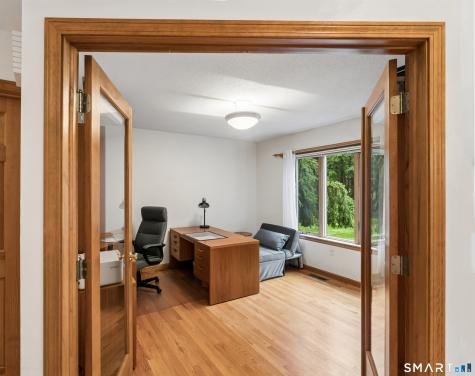 1094 Pleasant Street Southington CT 06489