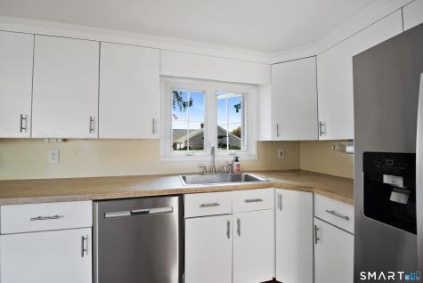 47 Maple Avenue Old Saybrook CT 06475