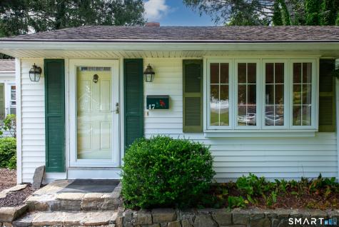 47 Maple Avenue Old Saybrook CT 06475