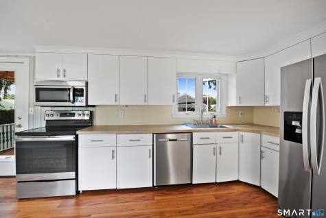 47 Maple Avenue Old Saybrook CT 06475