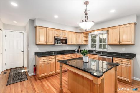 23 Meredith Lane New Milford CT 06776