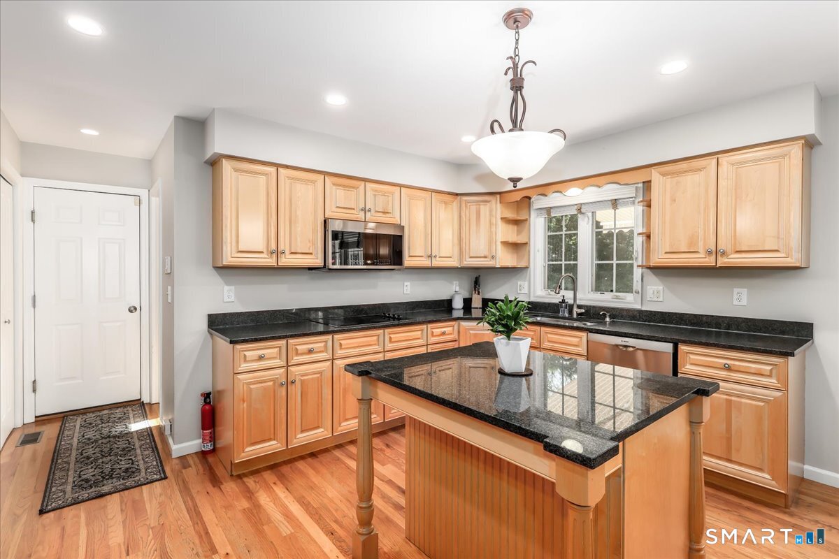 23 Meredith Lane New Milford CT 06776