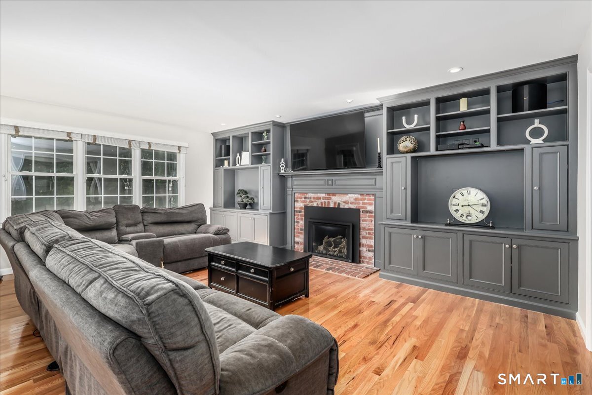 23 Meredith Lane New Milford CT 06776
