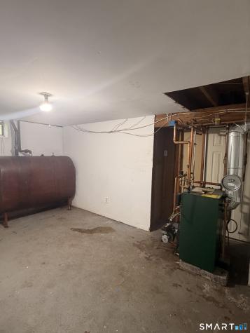 32 Kaynor Drive Waterbury CT 06708