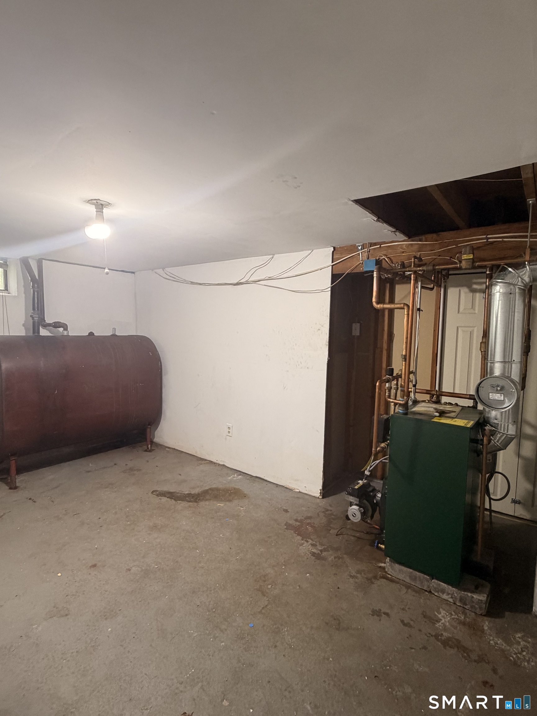 32 Kaynor Drive Waterbury CT 06708
