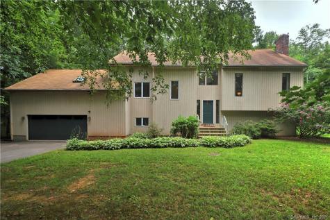 58 Farm Brook Court Hamden CT 06514