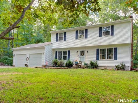 24 Queen Eleanor Drive Ledyard CT 06335