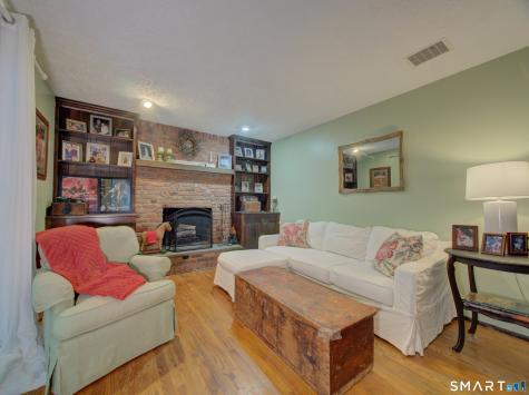 24 Queen Eleanor Drive Ledyard CT 06335