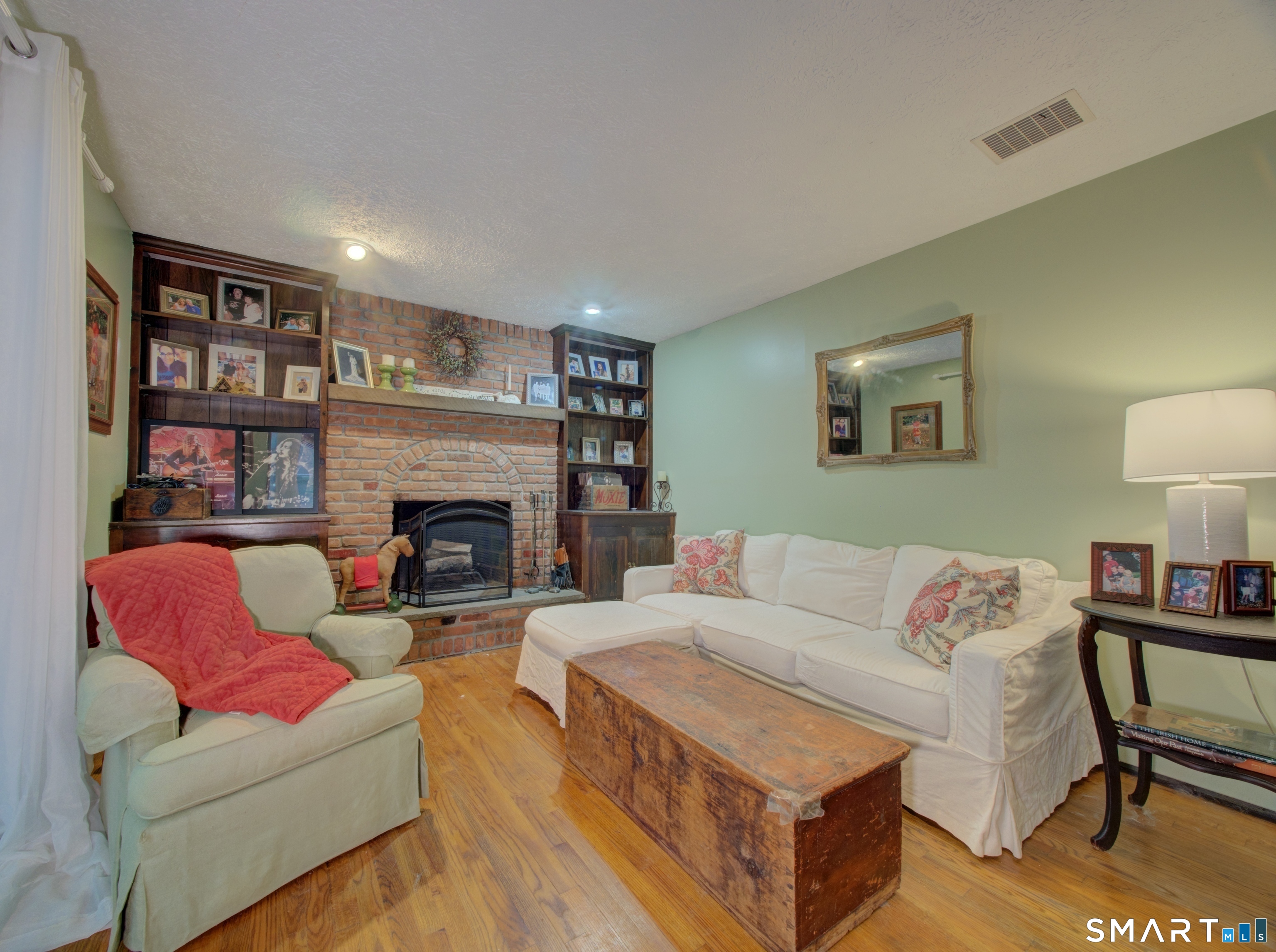 24 Queen Eleanor Drive Ledyard CT 06335
