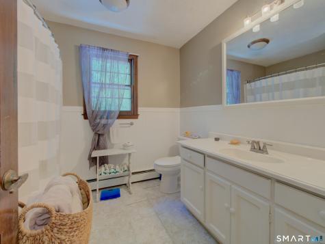24 Queen Eleanor Drive Ledyard CT 06335