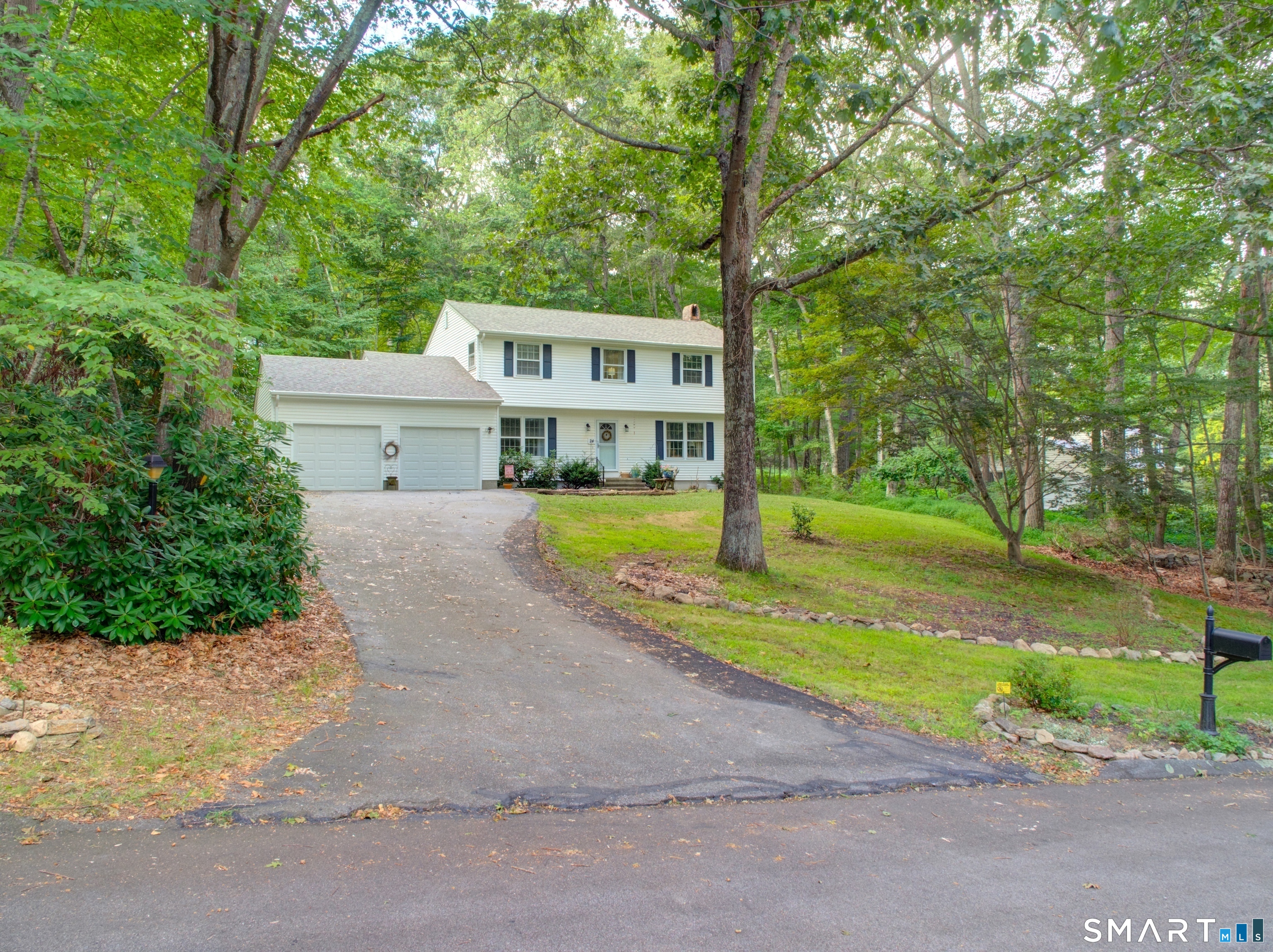 24 Queen Eleanor Drive Ledyard CT 06335