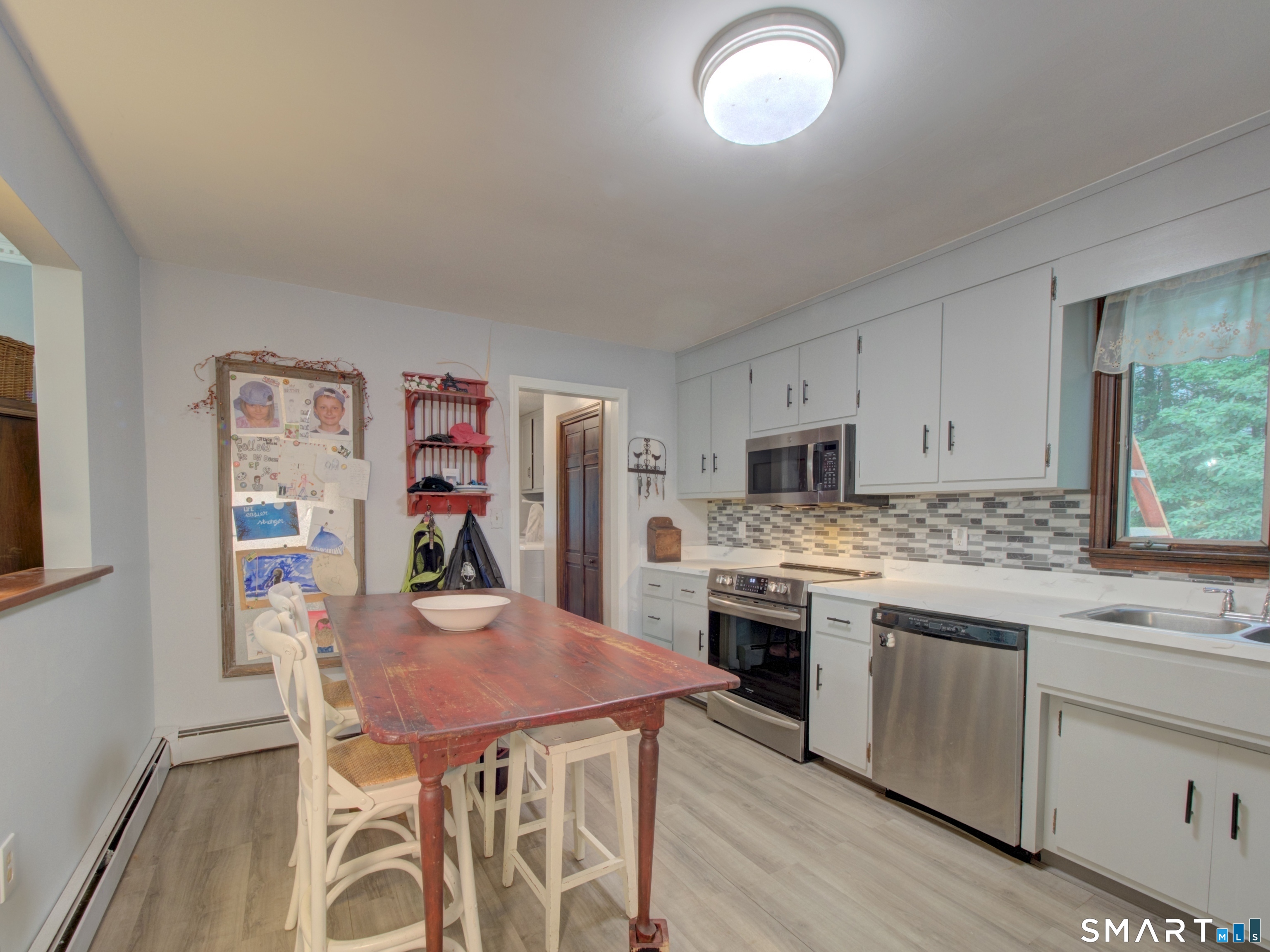 24 Queen Eleanor Drive Ledyard CT 06335