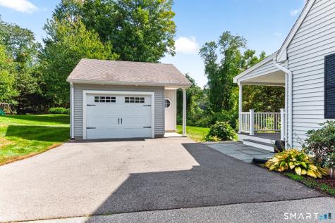 534 Hopewell Road Glastonbury CT 06073