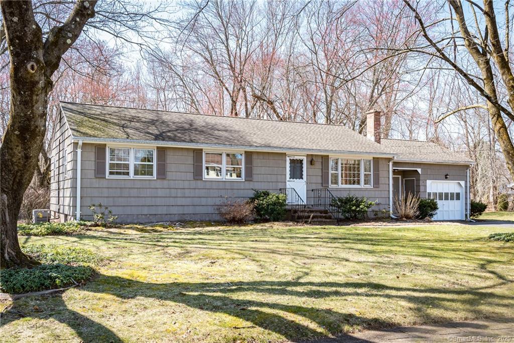 23 Dartmouth Drive East Hartford CT 06108