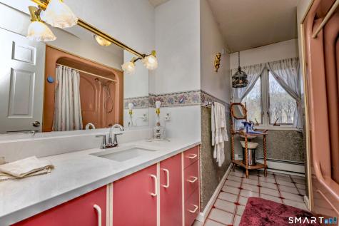 39 Visconti Drive Naugatuck CT 06770