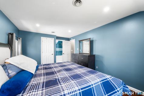 11 Island Heights Circle Stamford CT 06902
