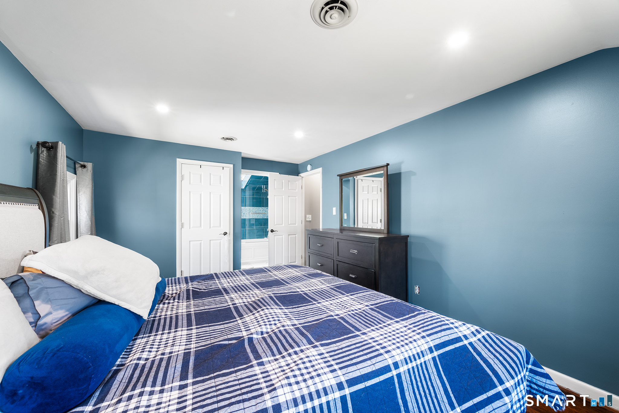 11 Island Heights Circle Stamford CT 06902