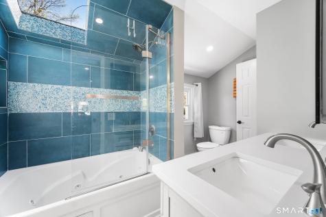 11 Island Heights Circle Stamford CT 06902