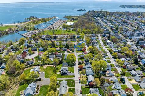 11 Island Heights Circle Stamford CT 06902