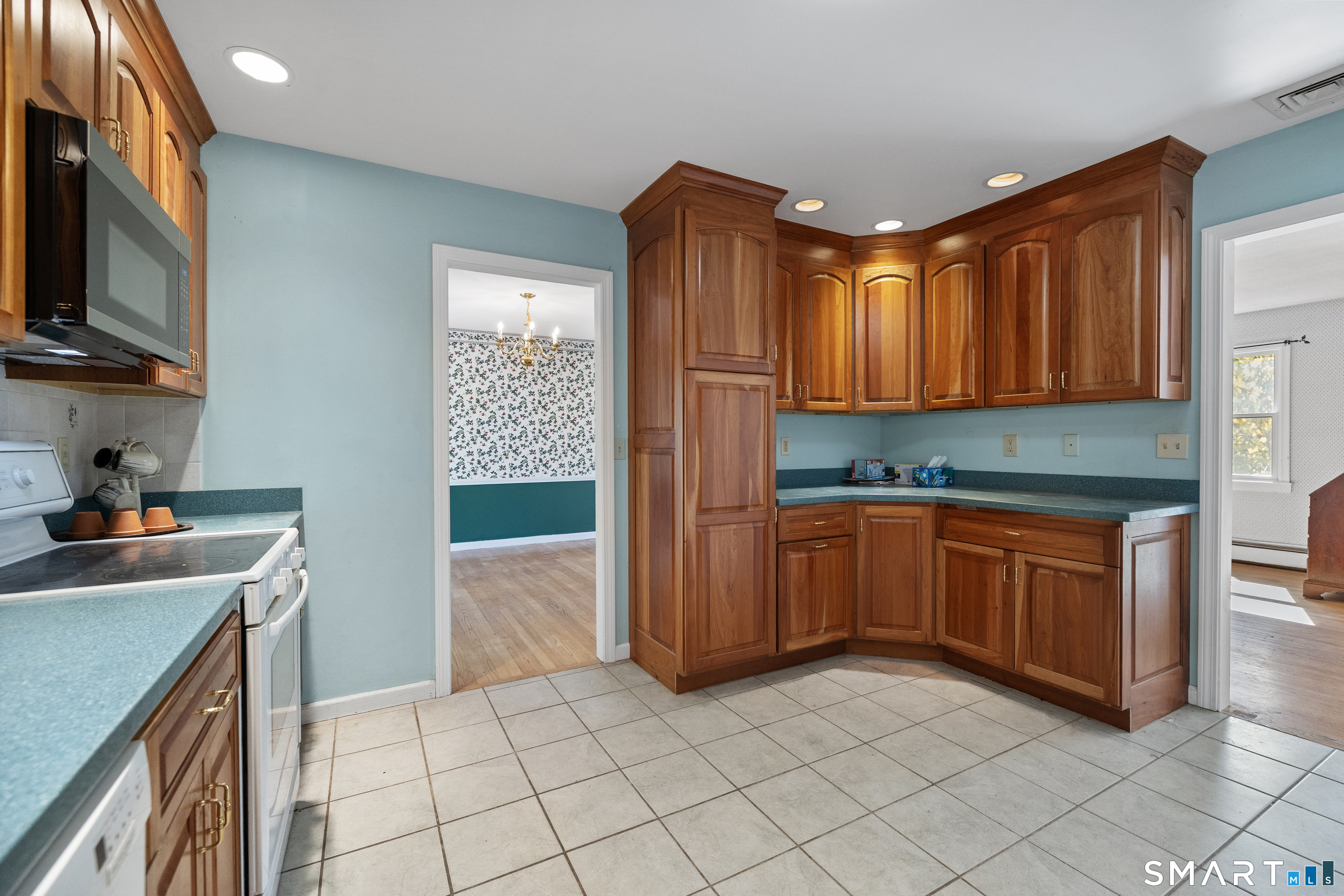 68 Pleasant Drive Cheshire CT 06410