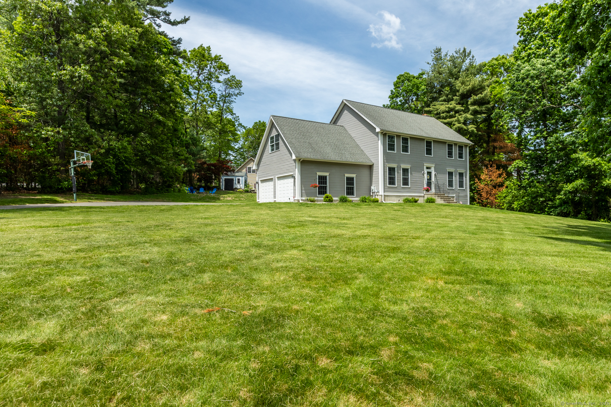 12 Lookout Landing Ellington CT 06029