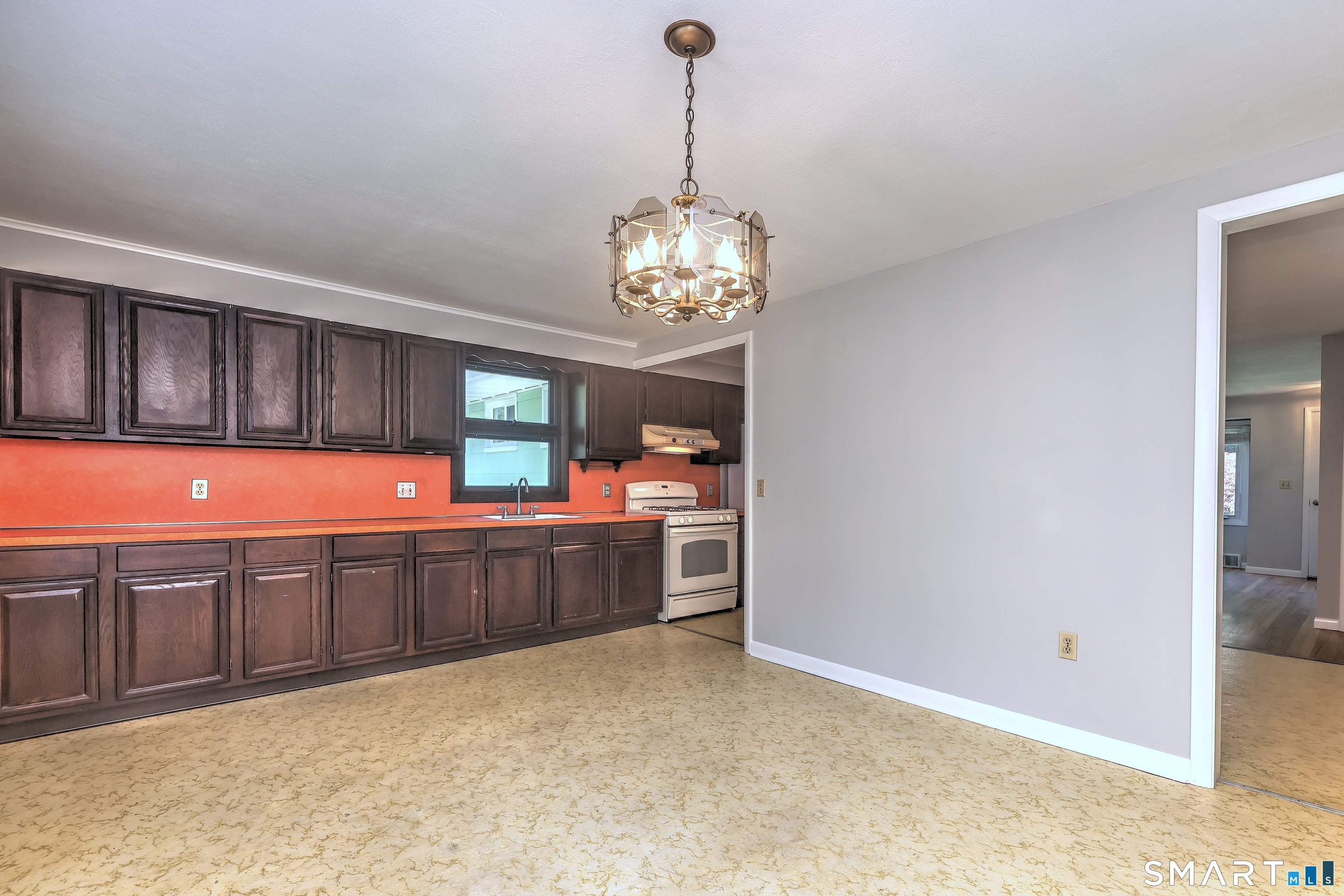 88 Bailey Road Middletown CT 06457