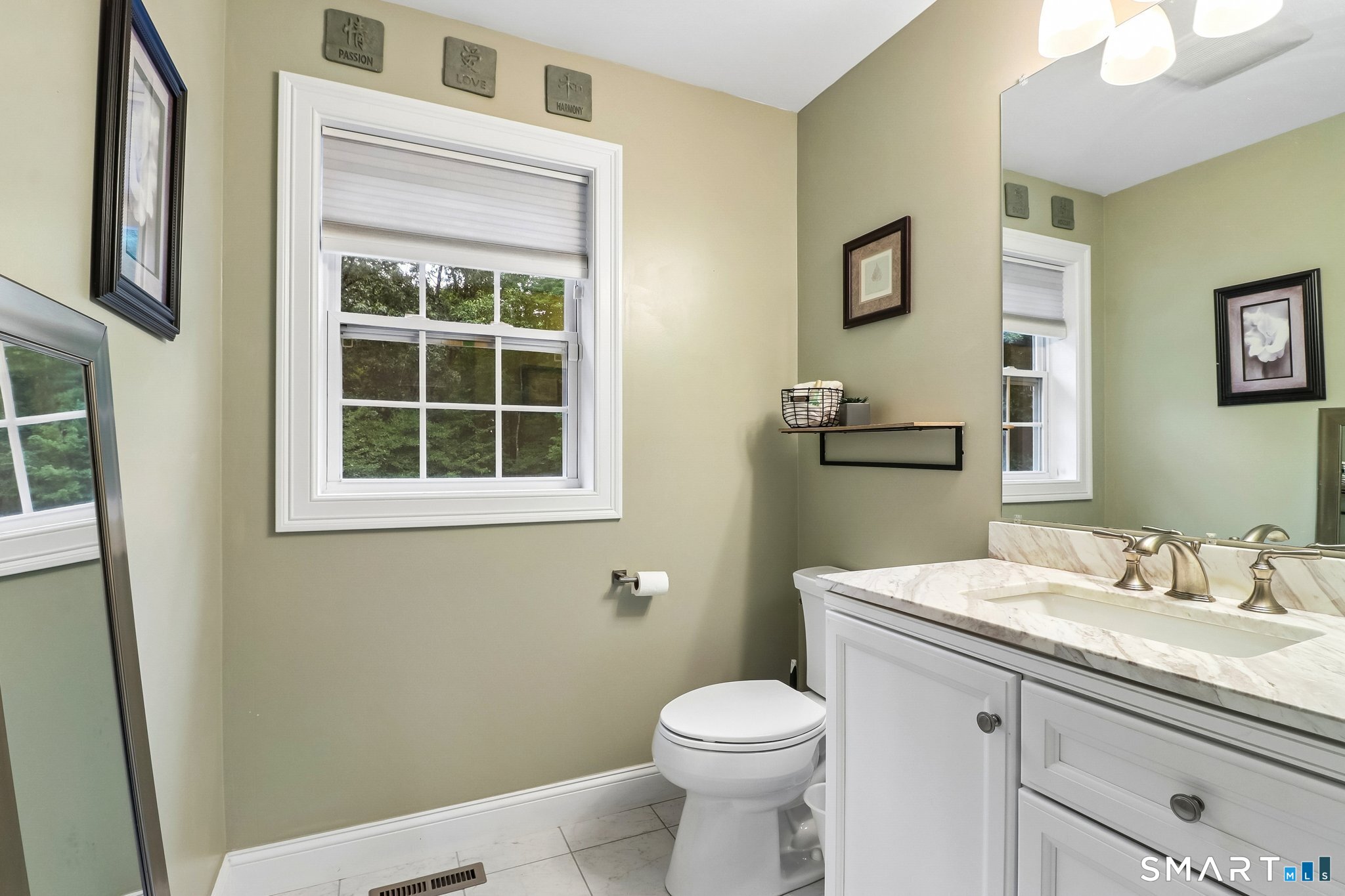 20 Center Street Windsor CT 06095