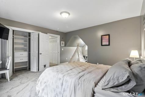20 Center Street Windsor CT 06095