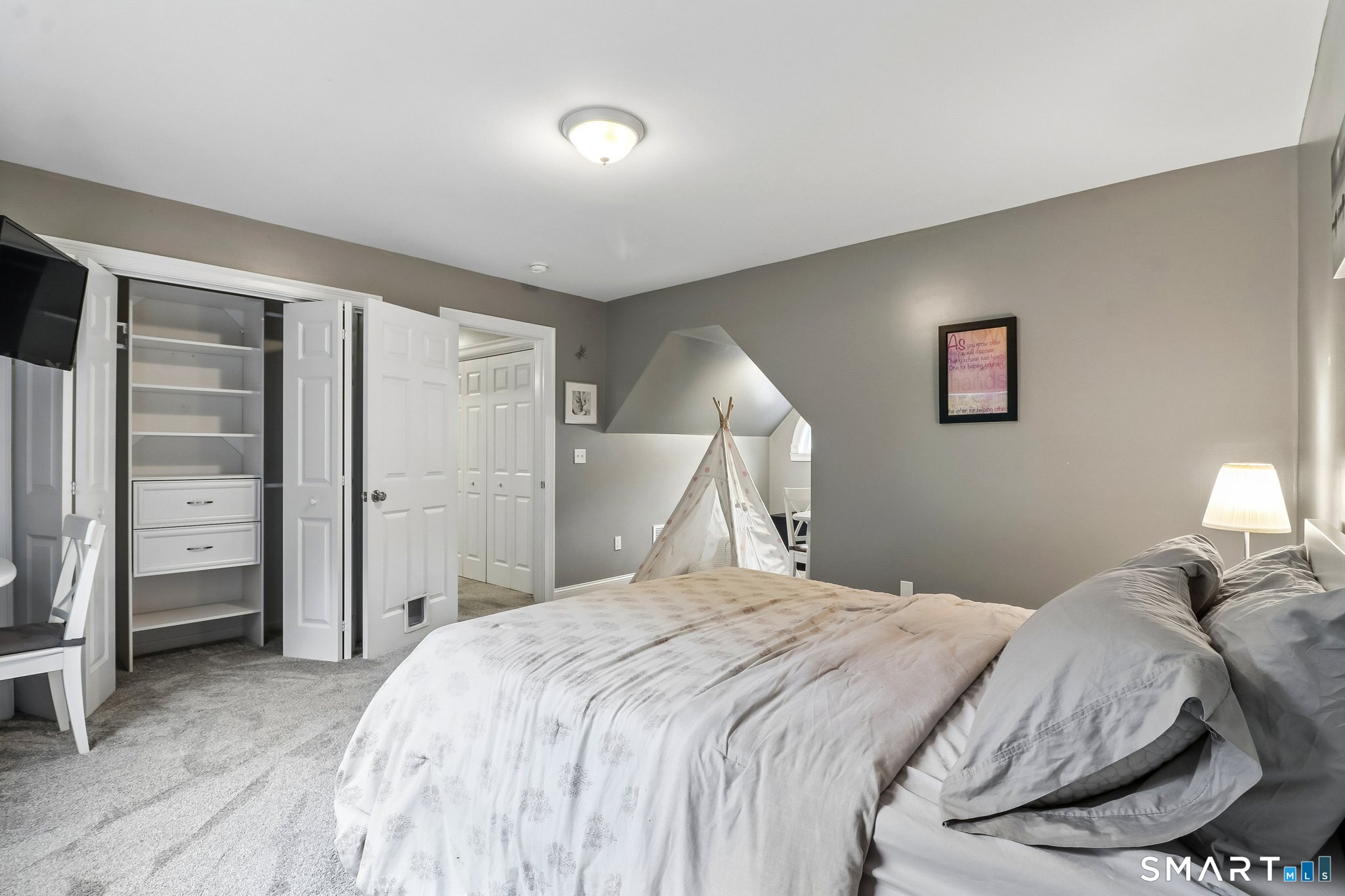 20 Center Street Windsor CT 06095