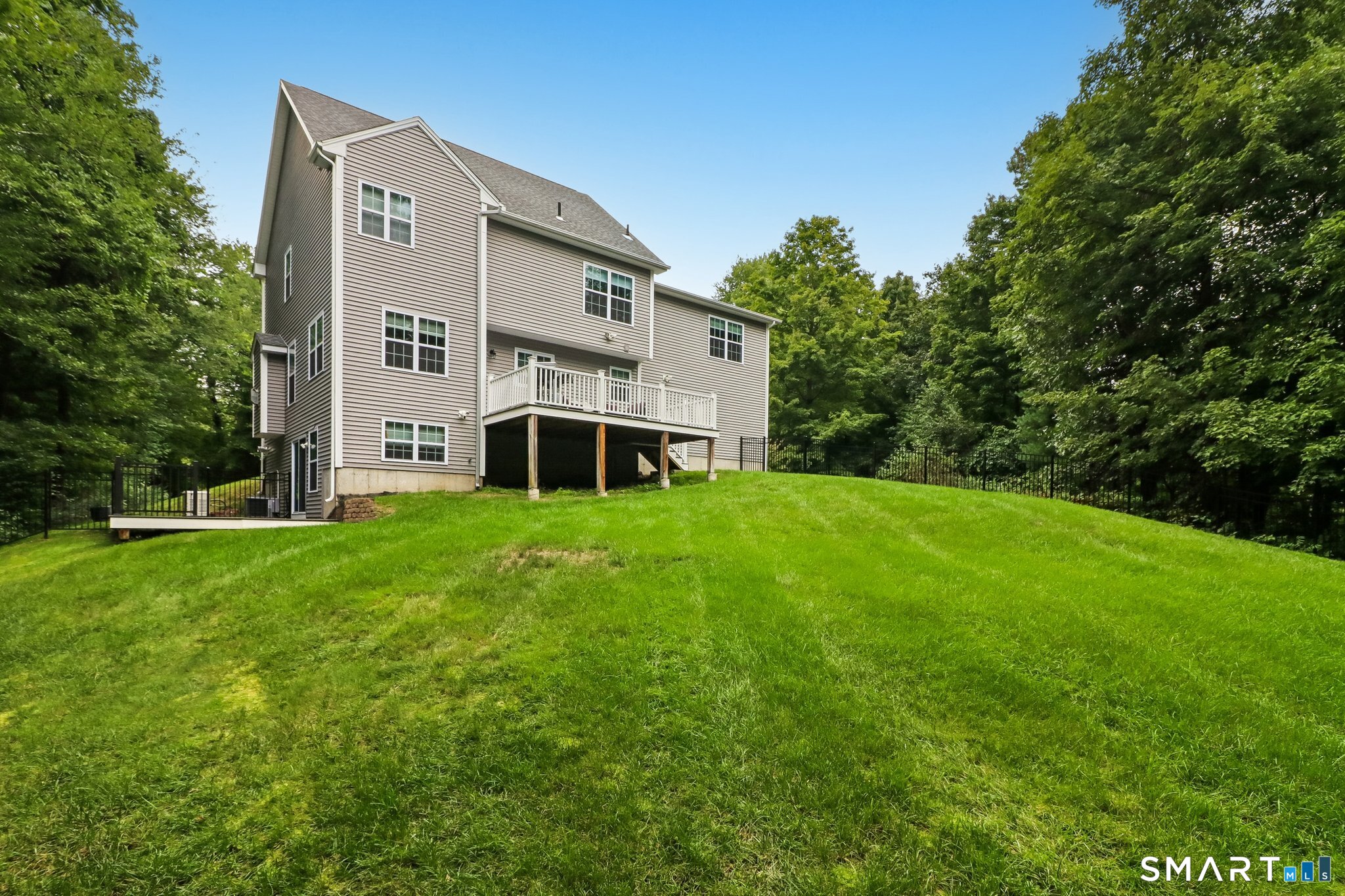 20 Center Street Windsor CT 06095